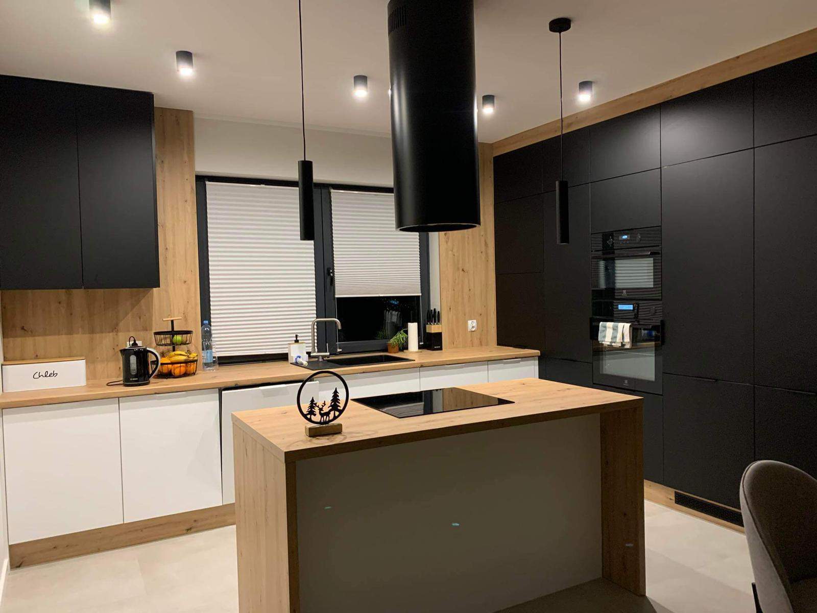 biało czarna matowa  kuchnia na wymiar